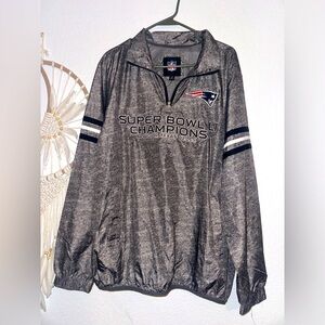Patriots Super Bowl LI pullover size Large